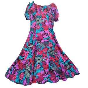 Vintage 90s BCBG Sheer‎ Tropical Sweetheart Neck Side Zip Fit Flare Maxi Dress
